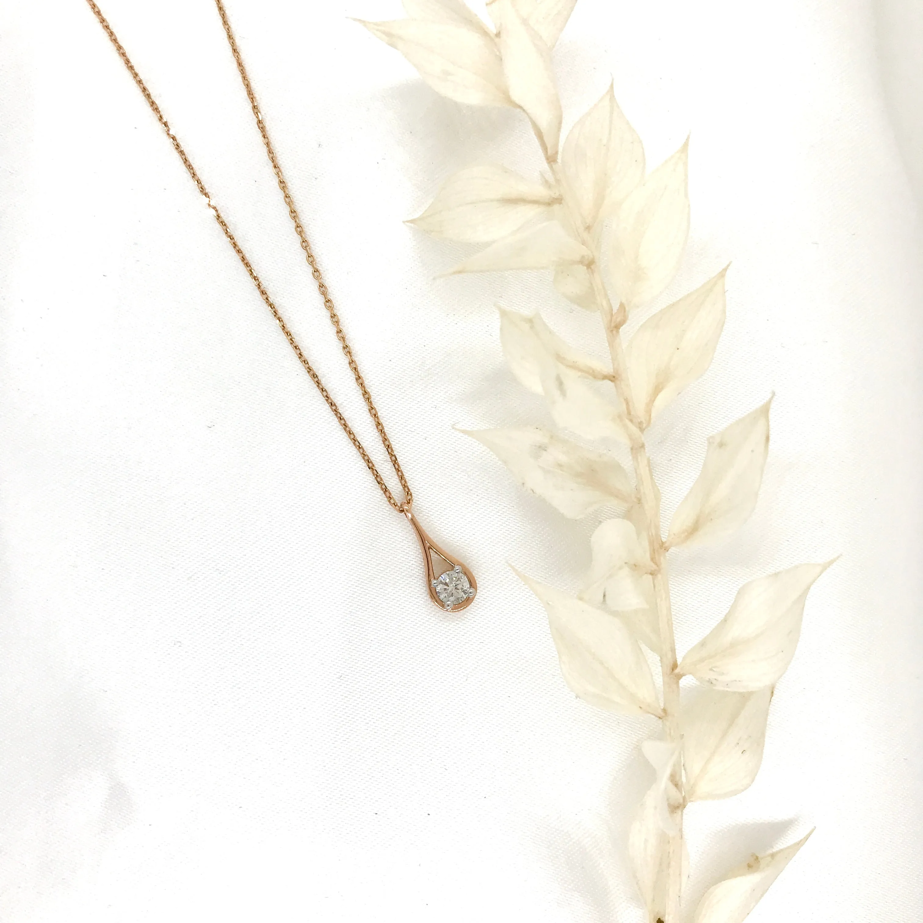 10k Rose Gold Diamond Teardrop Necklace