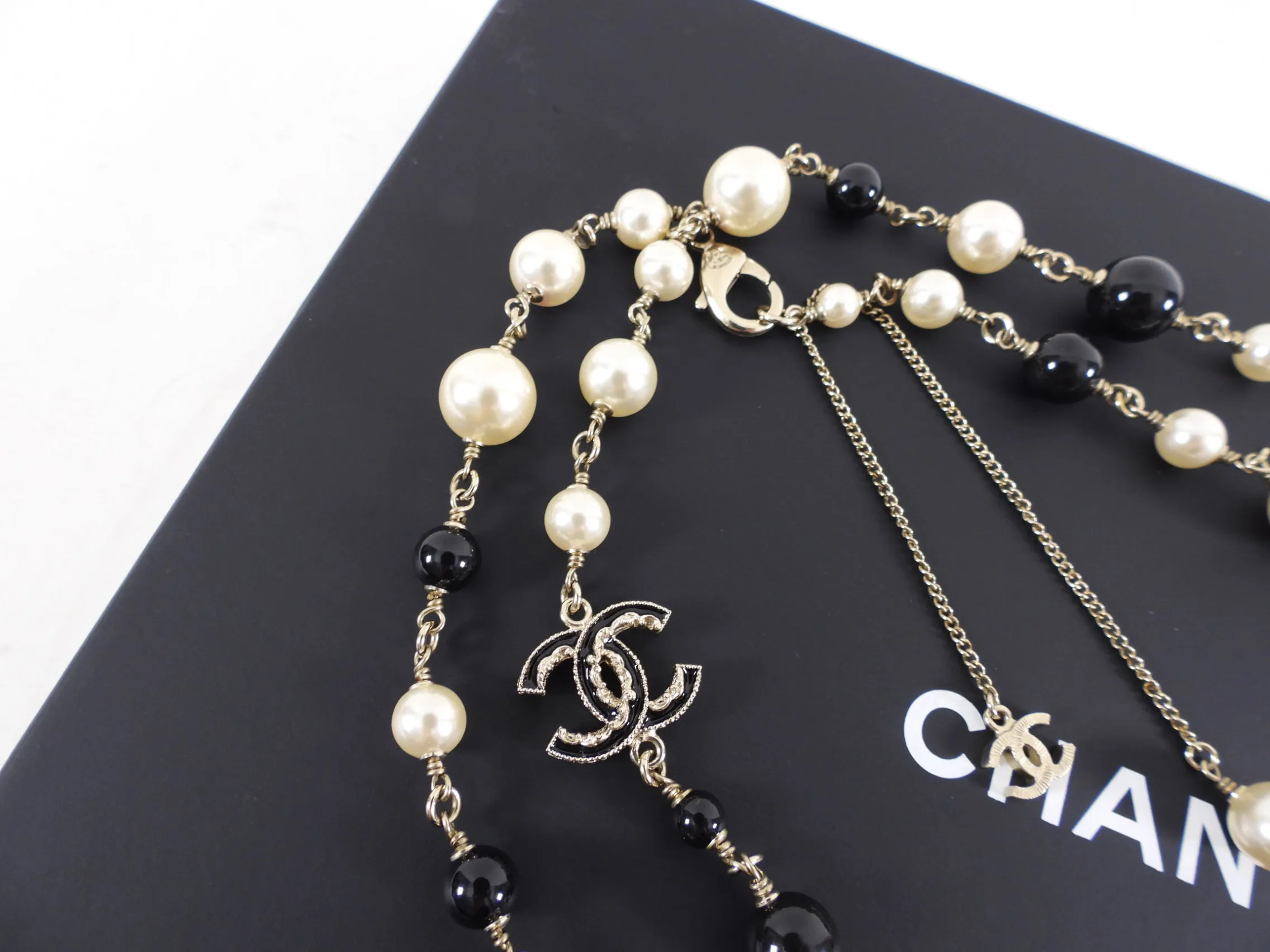 Chanel 14B Stunning Long Pearl Gripoix CC Enamel Necklace - Exquisite and Timeless Jewelry Piece