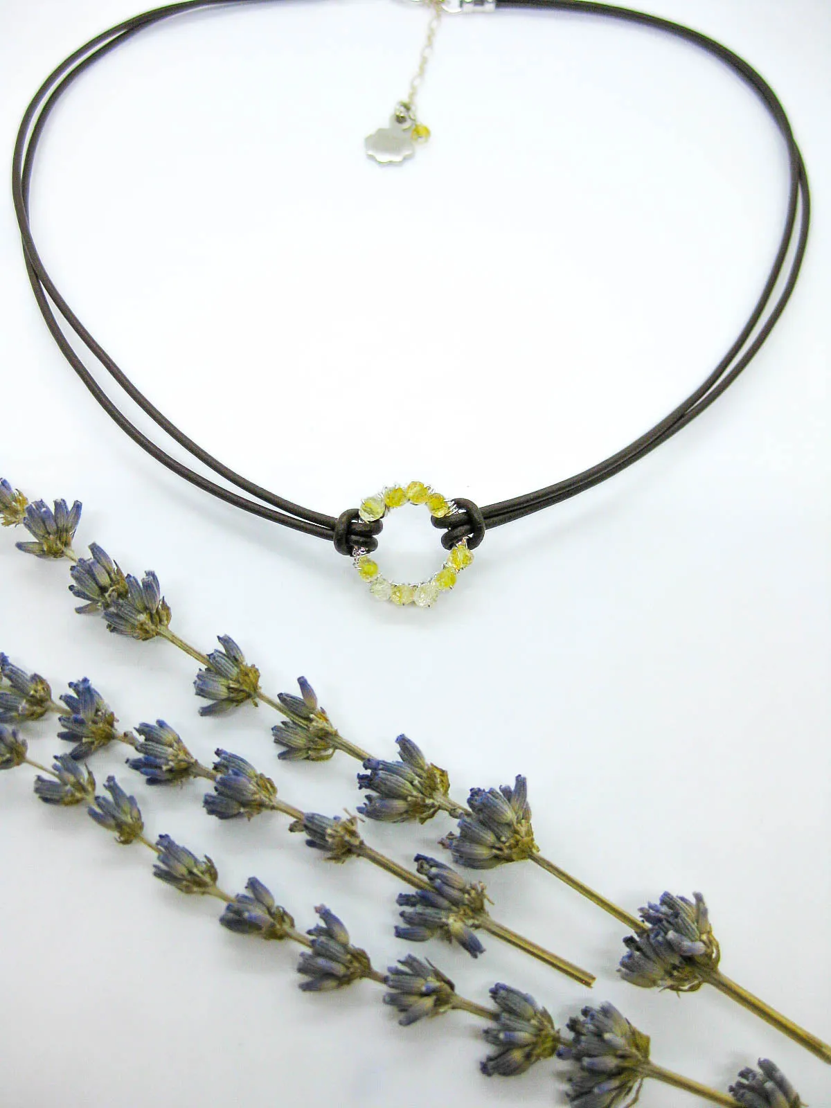 Circle: Citrine Leather Necklace - n465