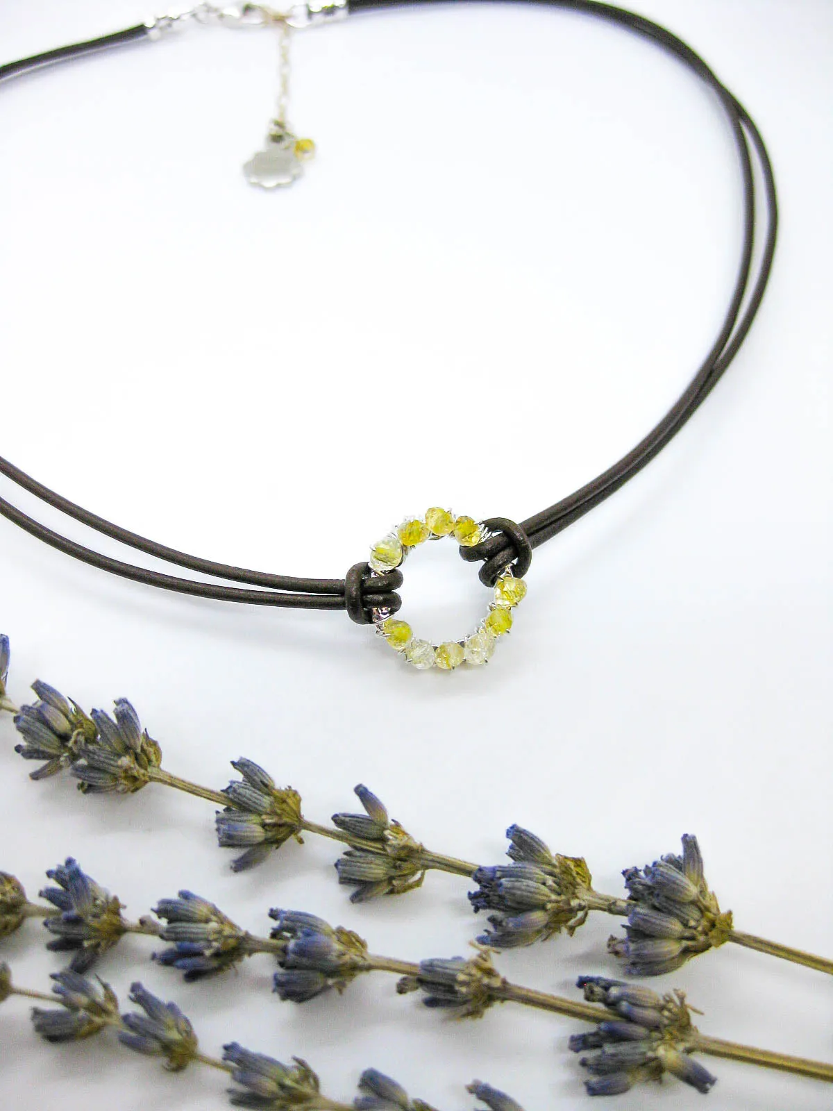 Circle: Citrine Leather Necklace - n465