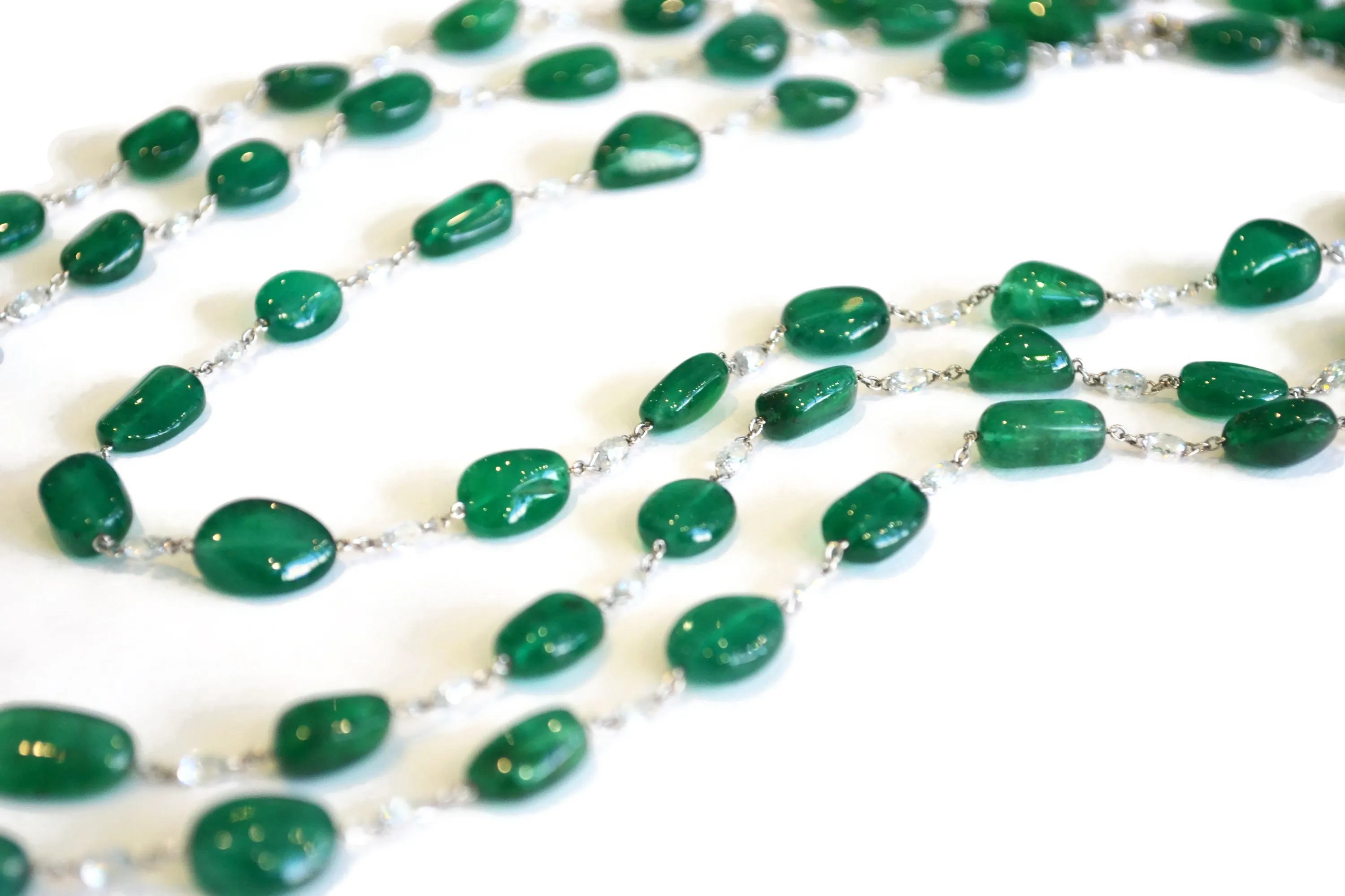 Eclat Jewels - One of a Kind Necklace with Emeralds and Diamonds, Platinum