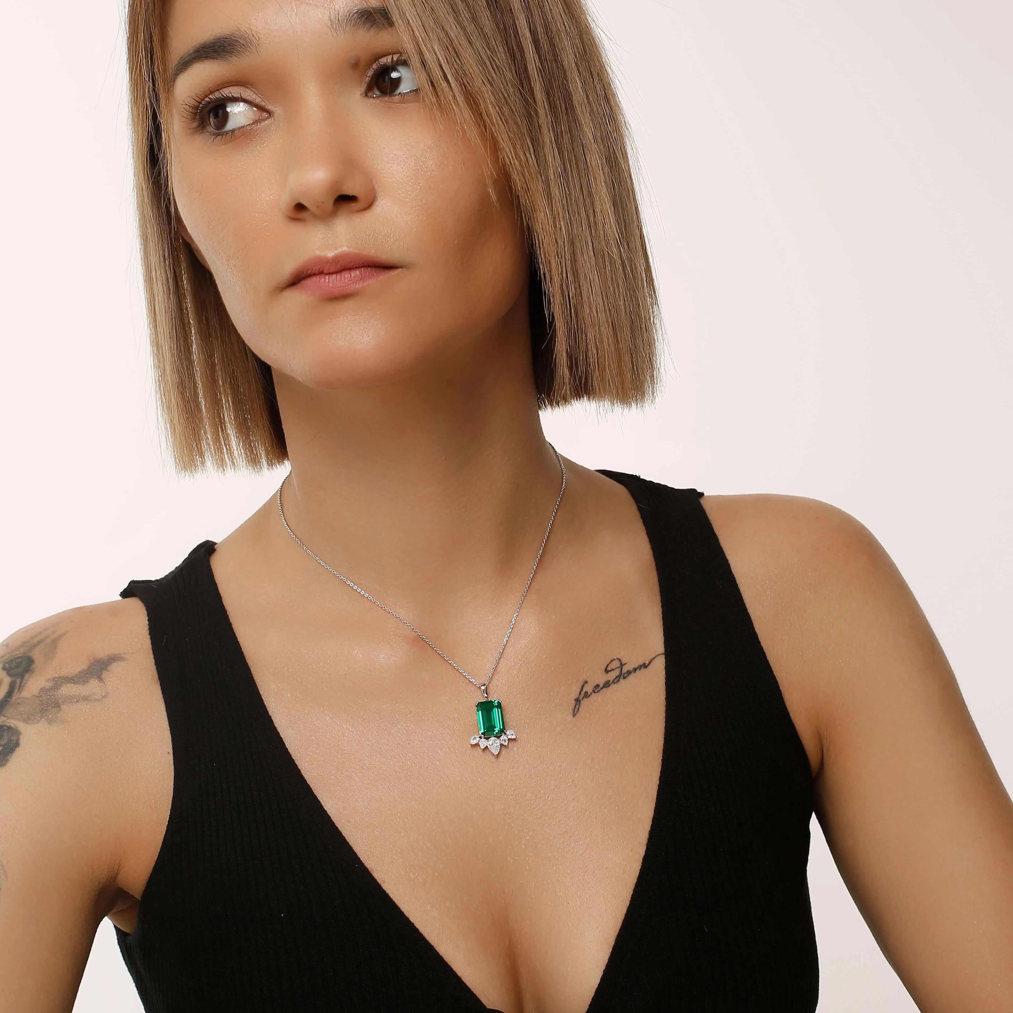 Emerald Pendant The Earth Jewelry Set collection Designed by Tanin