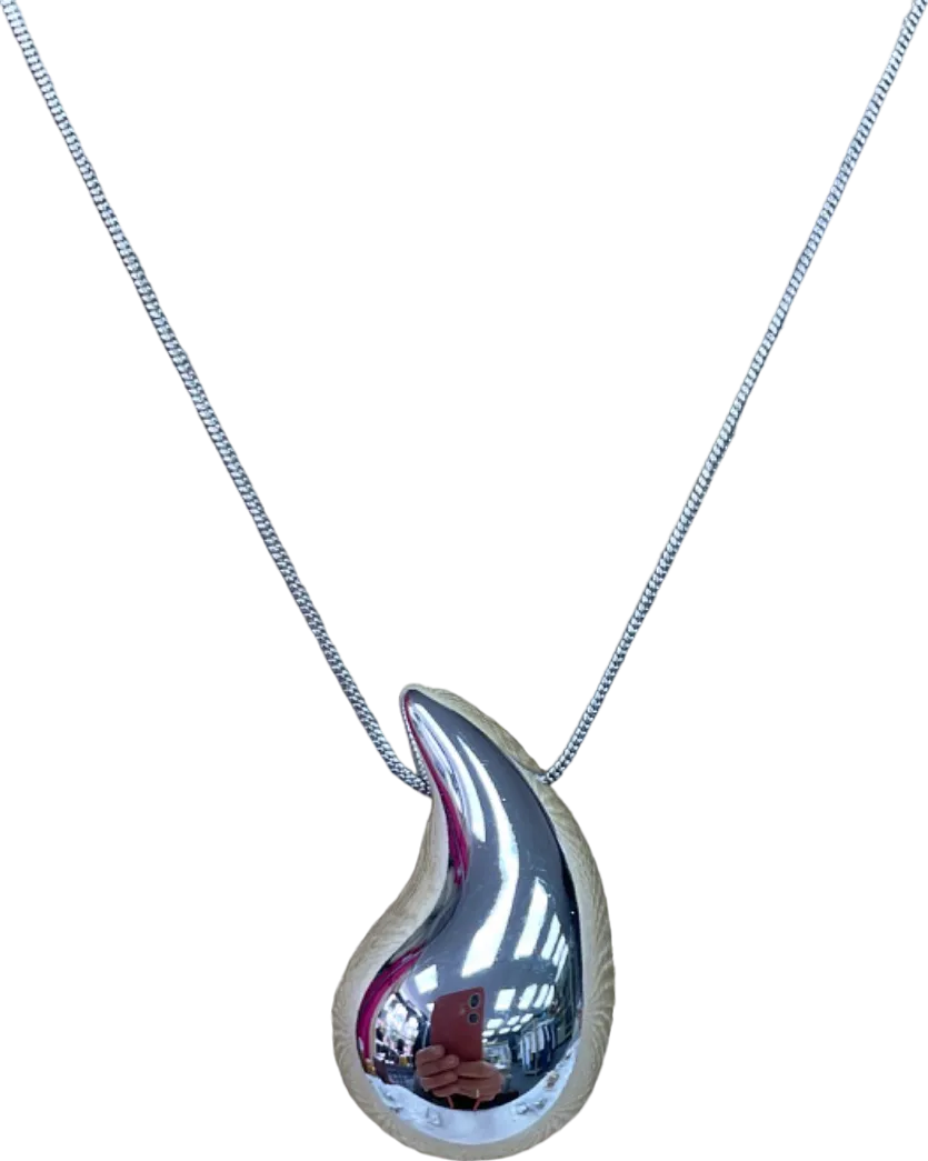 Silver Teardrop Pendant Necklace