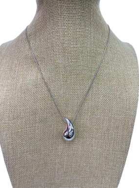 Silver Teardrop Pendant Necklace